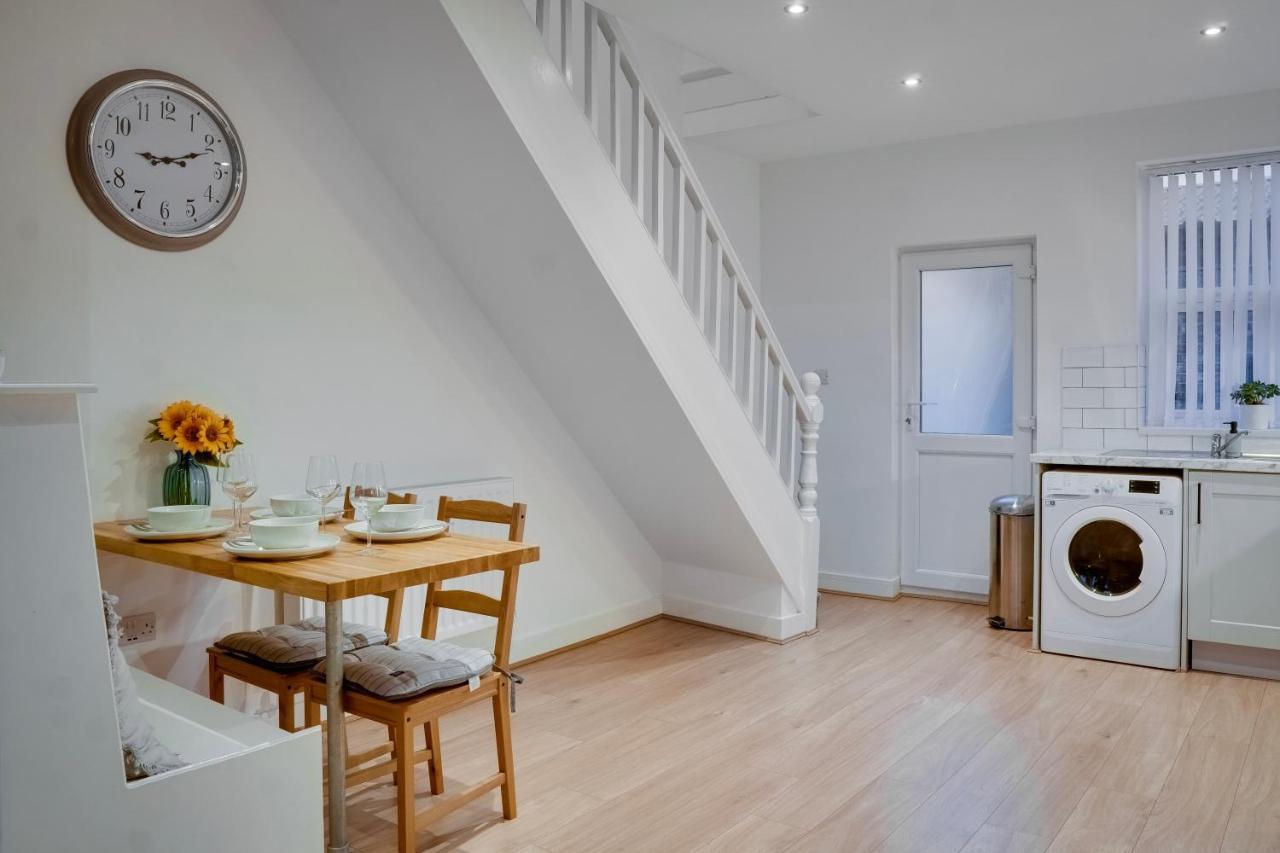 Birkenhead - 2 Bedroom House מראה חיצוני תמונה